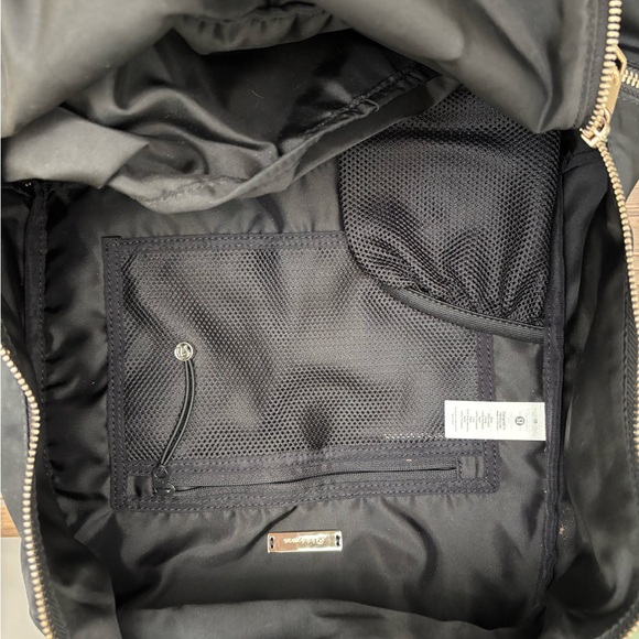 lululemon city adventurer backpack 20l Lululemon City Adventurer Backpack 20L